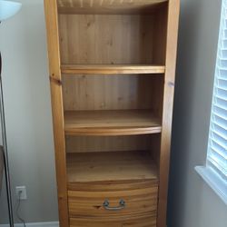Entertainment Hutches