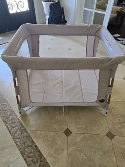Baby Swift Play Yard Maxicosi