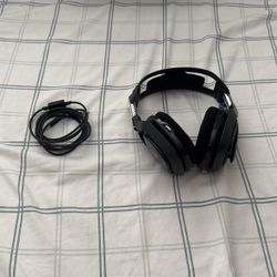astro a40s wired gaming headset in black