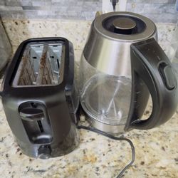 Chefman Water Heater + Bread Toaster