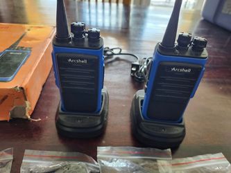 Arcshell AR-6 Rechargeable UHF Two-Way Radios (2-Pack)