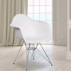  Four Dining Chairs with Chrome Base - Withe - Plastic - Alonza Series 