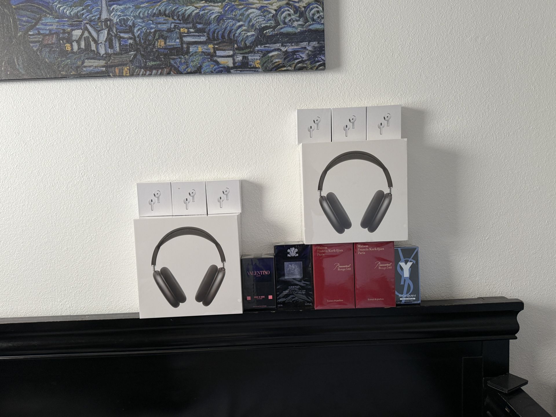 Cologne, AirPods, AirPod Maxs