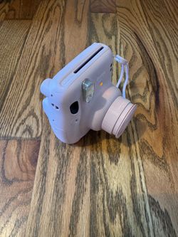 pink Fujifilm Instax mini 11