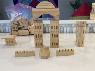 Wooden Castle Building Set 60pcs
