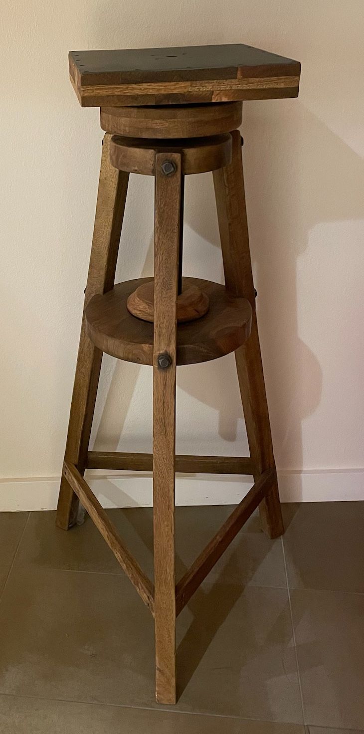 Restoration Hardware Sculptor Stand