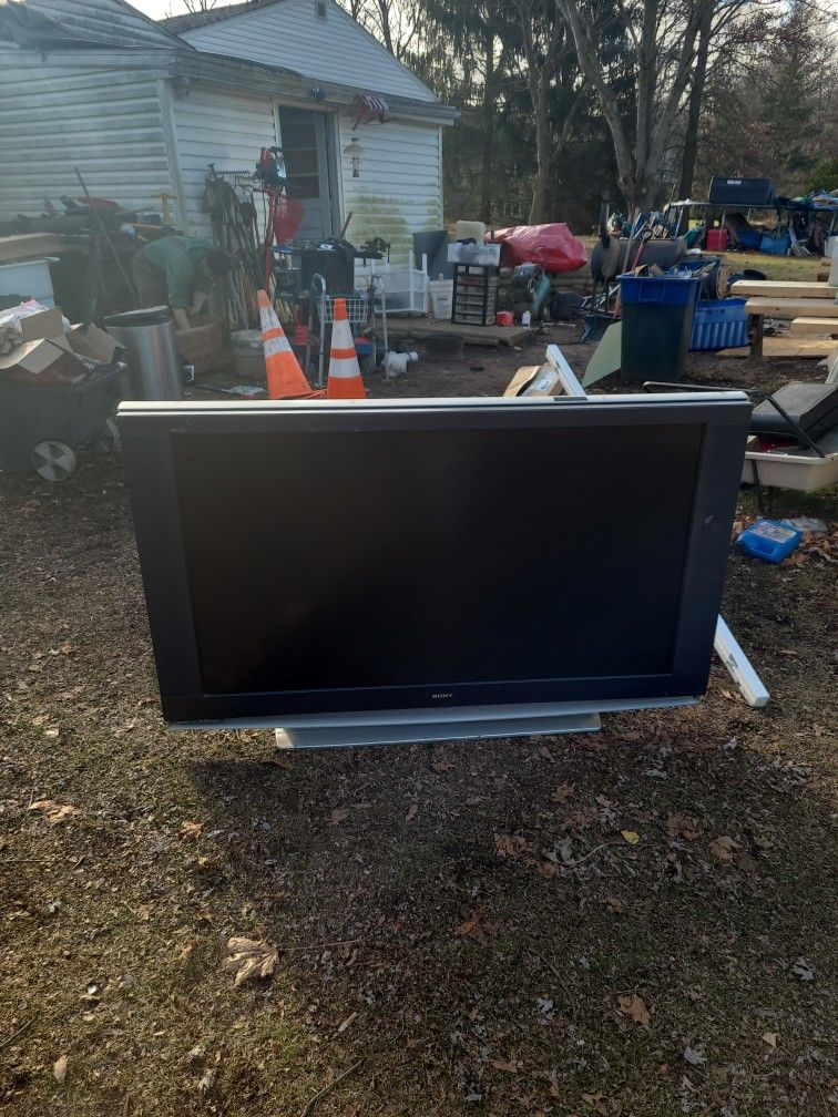 65 Inch Sony Tv With Original Stand