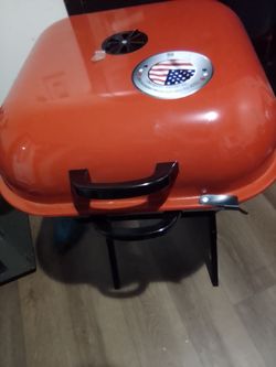 Portable Charcoal Grill Red and black
