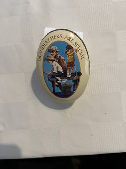 Vintage AVON Soap Tin “Grandfathers Are Special”