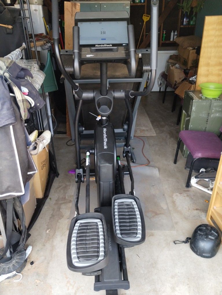 NordicTrack AirGlide 14i Elliptical-NTEL71423,  Like New, Perfect Condition