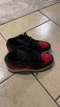 Jordan 1 low , size is 4.5y