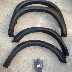 09-18 Dodge Ram 1500 Fender Flares With Rivets