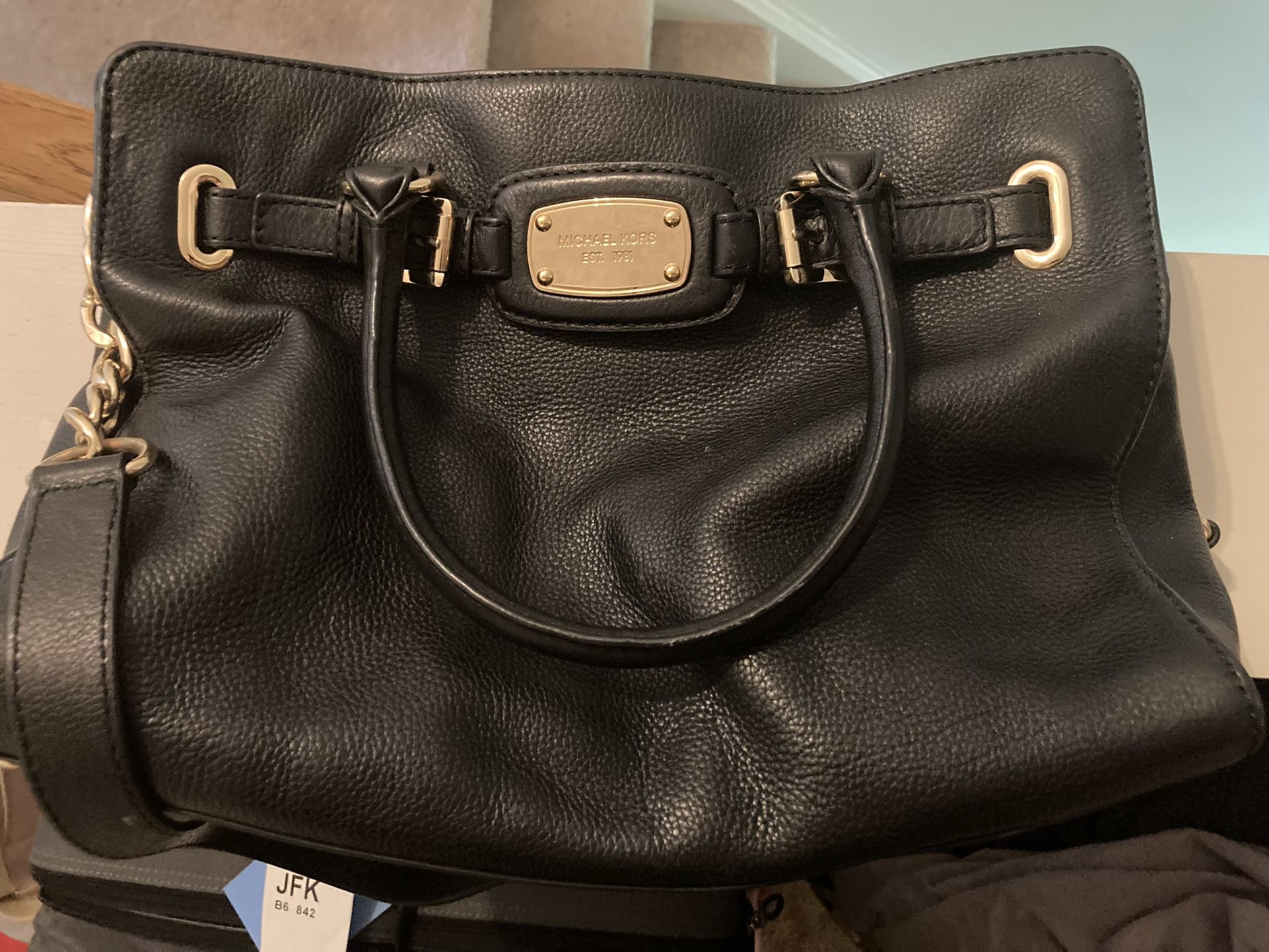 Michael Kors Over the Shoulder Bag OD-1504