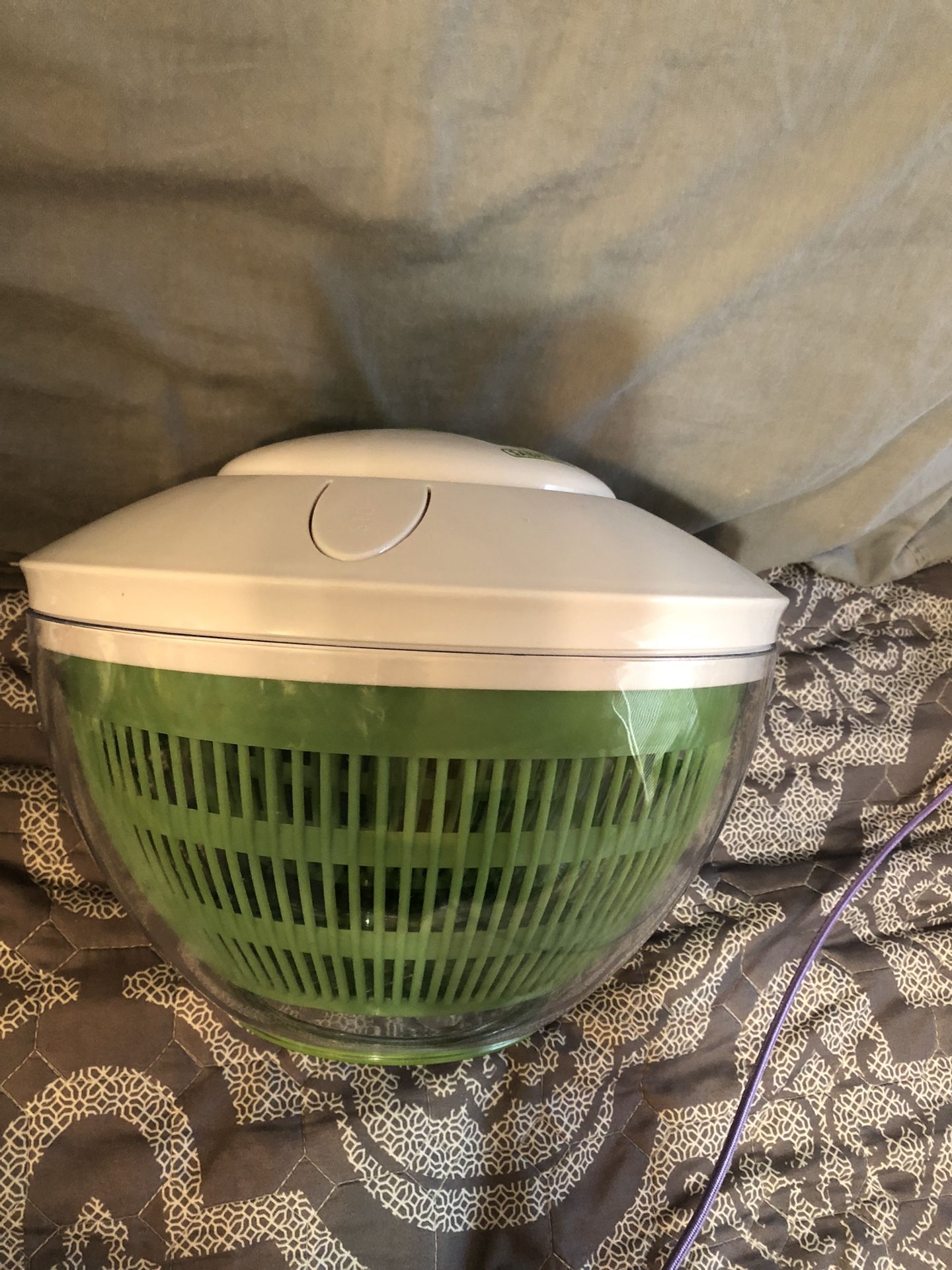 Kitchen Baking/ See Multiple Items