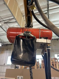 CM ShopAir 1,000lb Air Chain Hoist