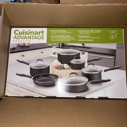 Cookware, Plates, Cups, Cutlery, Silverware & More Full New Kitchen Set (bundle only) Make An Offer