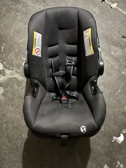 Infant car seat W/base