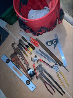 Bucket of Tools pick up 21205