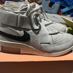 Nike fear of god air raid sz 12