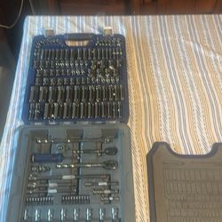 Snap On Blue Point 155 Service Set Metric And SAE Like New Complete Set $400