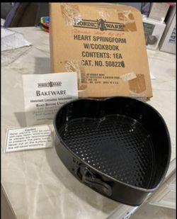 NordicWare Springform 10”w Heart Shape Cake Cheesecake Pan. MINT Unused. Well Made Company