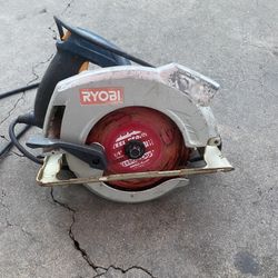 RYOBI Saw