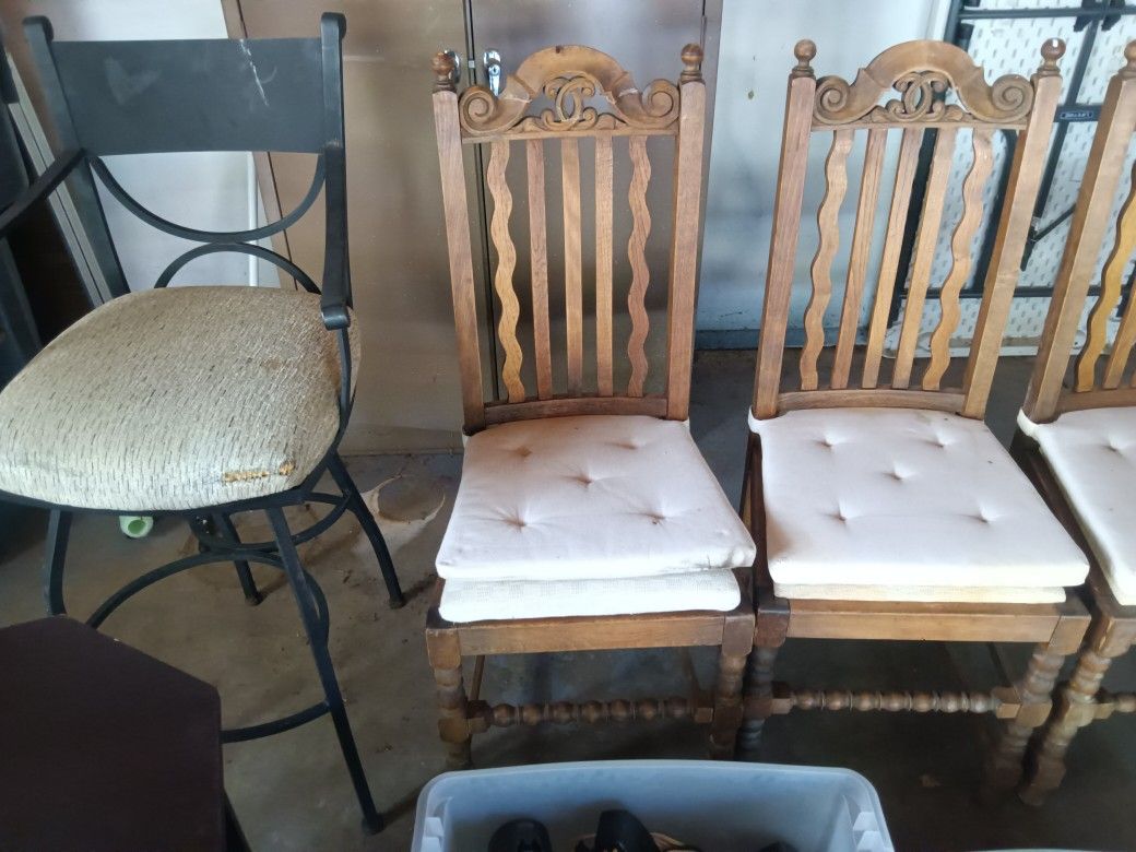 4 Wooden Dinner Dining Chairs W Cushions