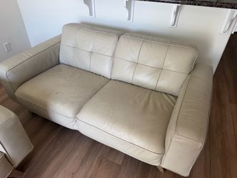 Free set of couches