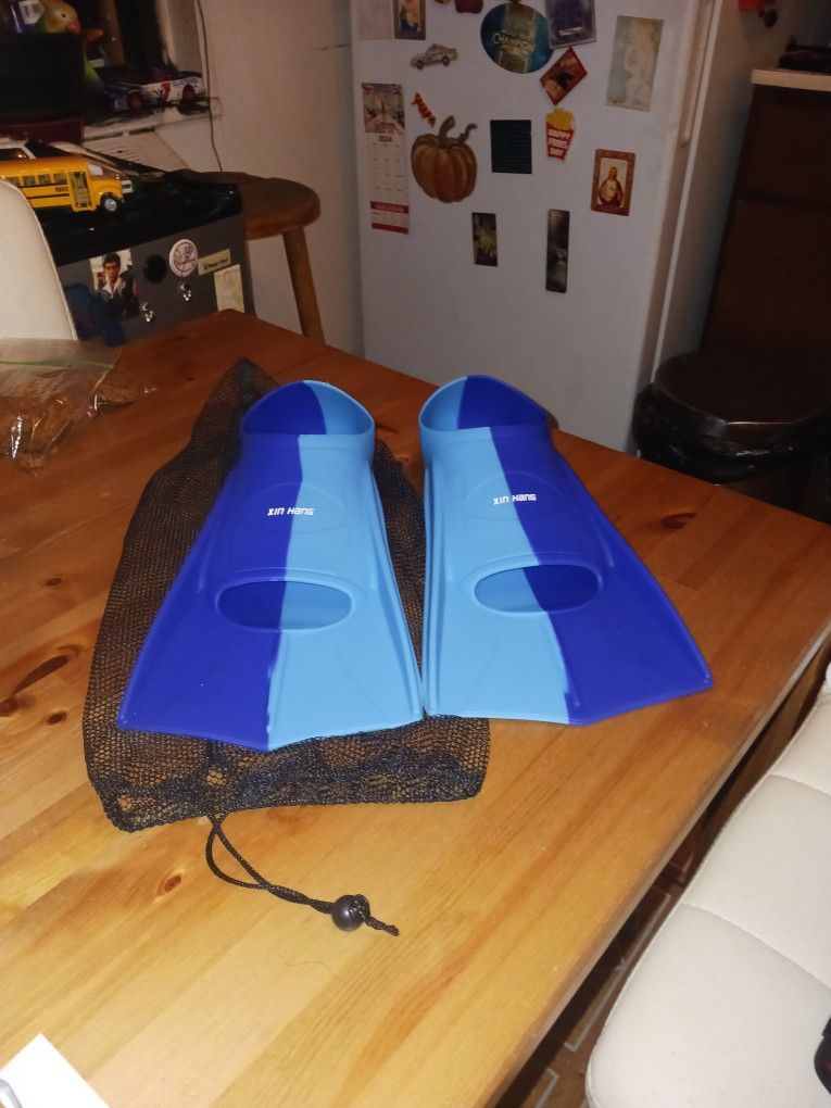 Diving Flippers