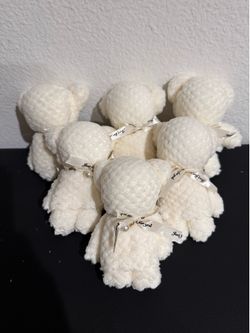 6-Piece Set: Soft, Absorbent Towels Shaped Like Cute Bears — Features Decorative Ribbon; Ideal Gift for Birthdays and Weddings; Plush Texture; White.