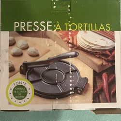 New In Box Tortilla press