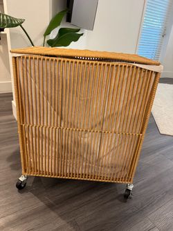 Rolling Laundry Basket Wheels, Handwoven Laundry Hamper with Lid Double Clothes Hamper with Divided Removable Bag, 115L Large Laundry Sorter 2 Section