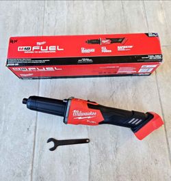 Milwaukee 18V FUEL 1/4in Braking Die Grinder