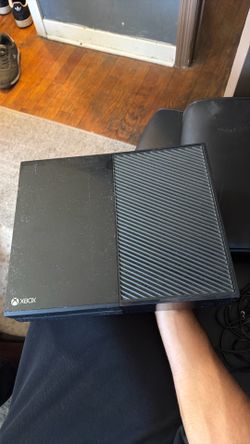 Microsoft Xbox One 500GB Original Console - Black
