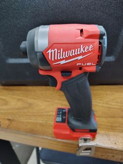Milwaukee FUEL Cordless Impact Driver Tool Only