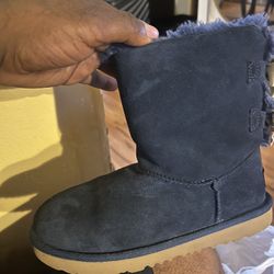 Ugg Boots 🥾 Girls Size 3