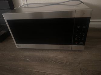 LG Microwave – Stainless Steel countertop microwave