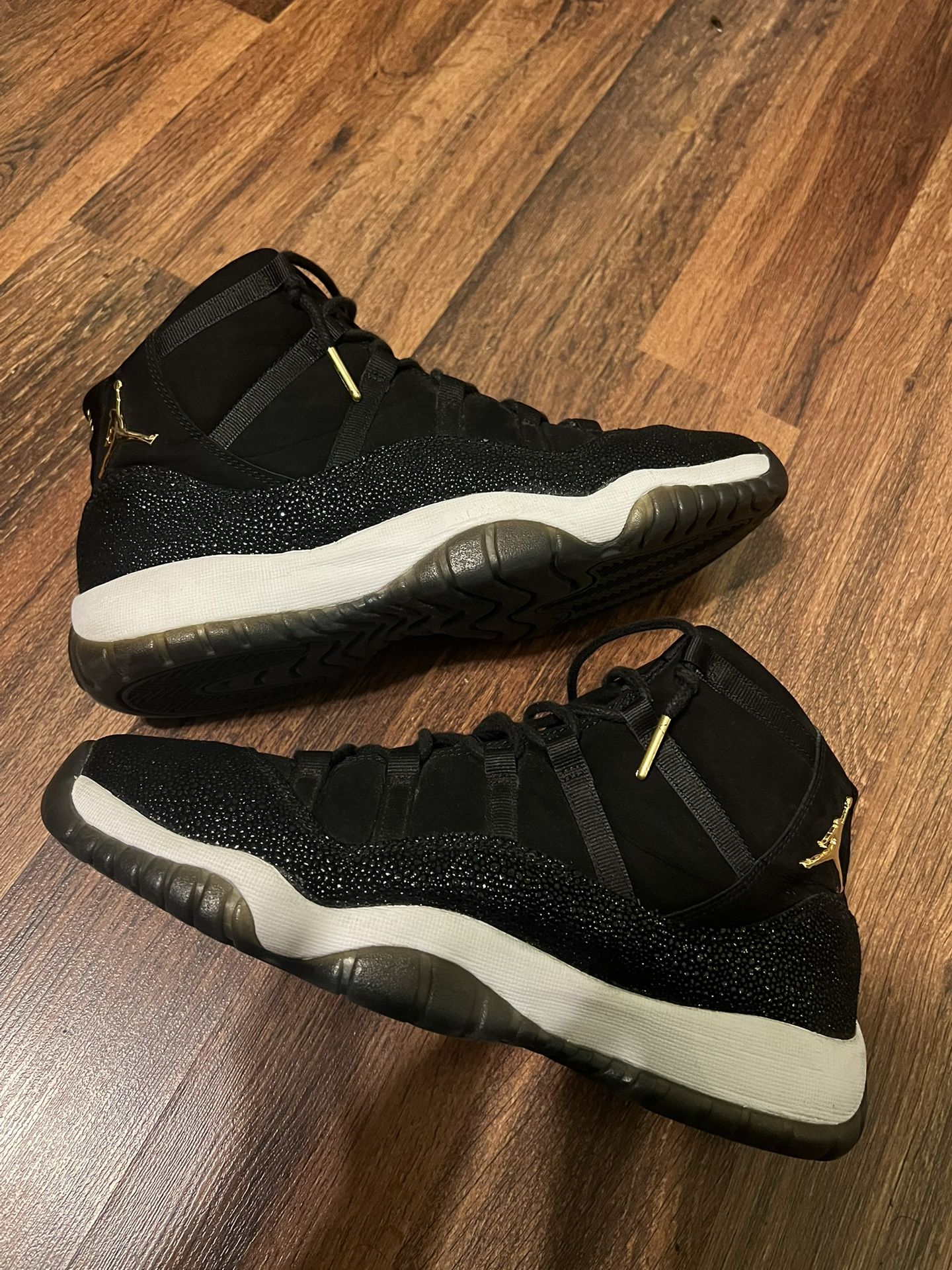 jordan 11 high hareless black