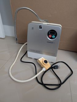 Leveluk R Kangen Water Machine