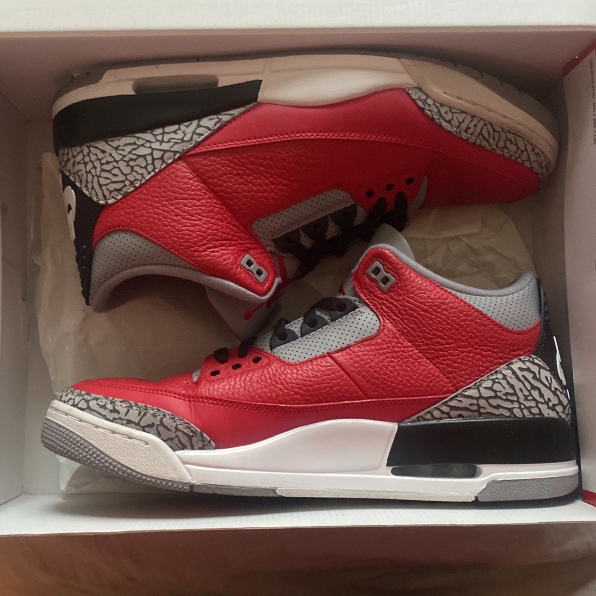 Jordan 3 Retro SE “Unite” Size 13 (used)