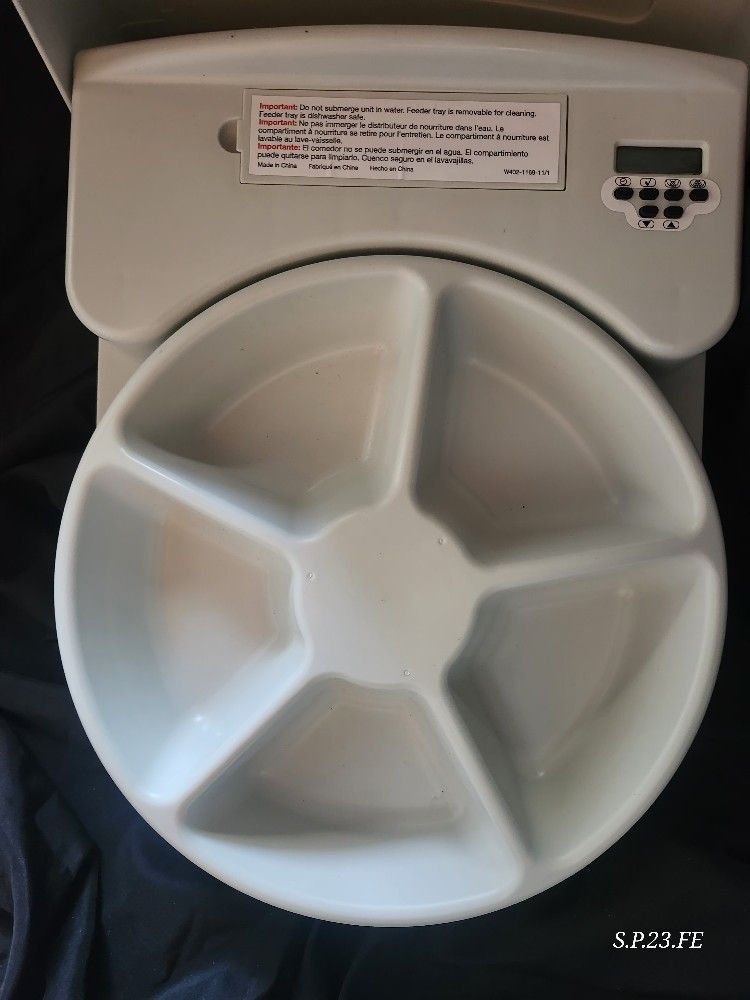 PetSafe Eatwell 5 Meal Automatic Dog & Cat Feeder