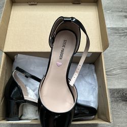 Girls Heel Size 4 Black