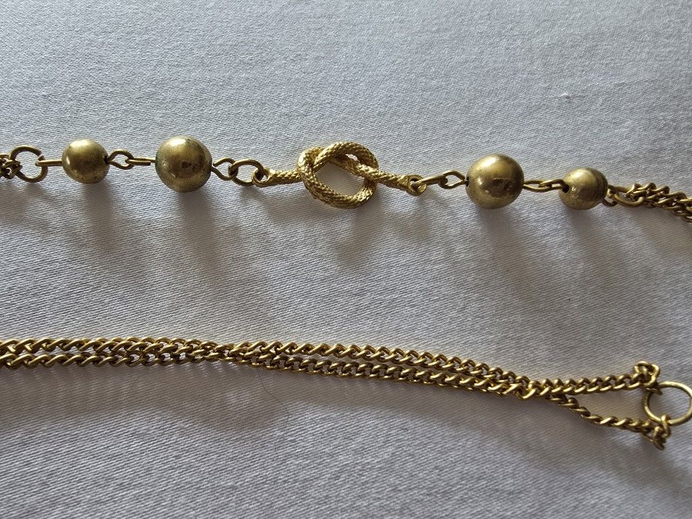 Gold Tone Necklace