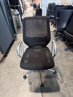 Mesh Black Task Chair
