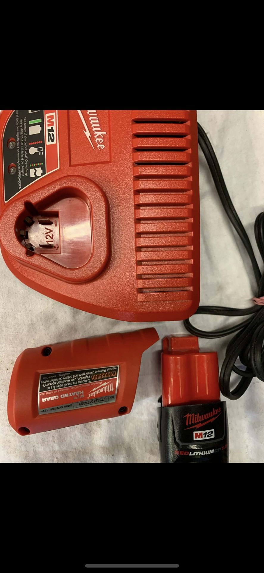 Milwaukee M12 Battery And Charger 
