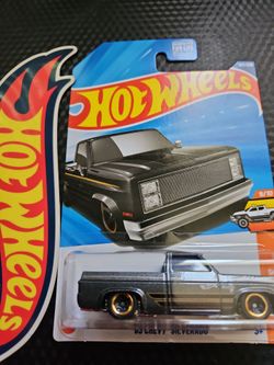 Hot Wheels Mainline 1983 Chevy Silverado Chevrolet Truck