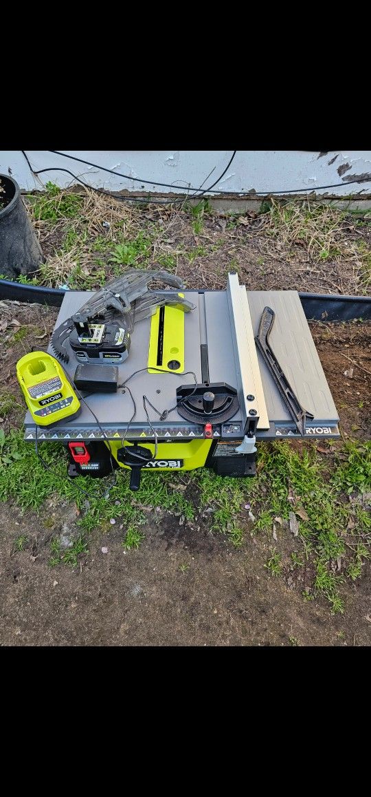 18 volt table saw 8-1/4 with battery and charger