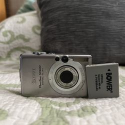 Canon PowerShot Digital ELPH SD600 6.0MP Digital Camera