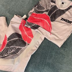 Women’s Dirtbike Gear