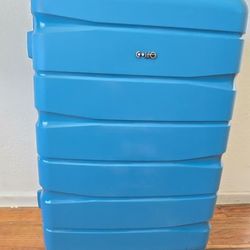 Coolife Luggage 26" NEW $30.  Located In Lodi.  Maleta  Nueva 
